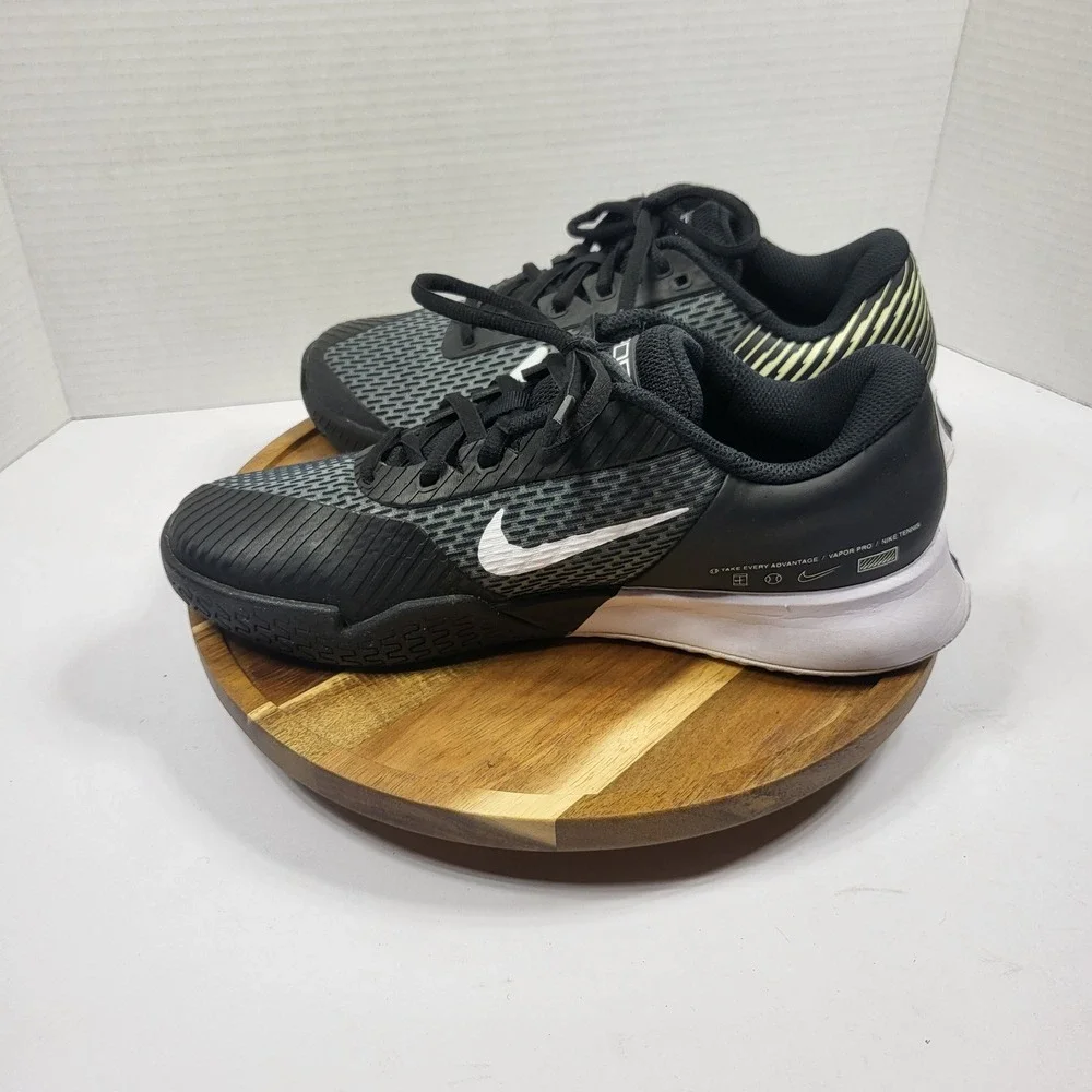 Nike Women's Court Air Zoom Vapor Pro 2 Tennis Shoes Black White DR6192 Size 8.5